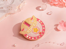 Load image into Gallery viewer, GoodSmile Moment Cardcaptor Sakura 25th Anniversary Star Wand Metal Badge
