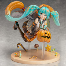 Load image into Gallery viewer, Union Creative Vocaloid Hatsune Miku Trick or Miku non-scaled Figure
