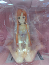 Load image into Gallery viewer, eStream Sword Art Online Asuna Yuuki Negligee ver. 1/4 Scale figure with Bonus Face
