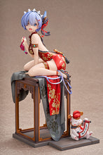 Load image into Gallery viewer, KADOKAWA Re:Zero Starting Life in Another World Rem Graceful Beauty Limited Edition 2024 New Year Ver 1/7 scale figure
