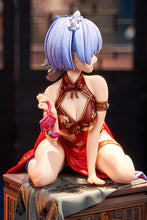 Load image into Gallery viewer, KADOKAWA Re:Zero Starting Life in Another World Rem Graceful Beauty Limited Edition 2024 New Year Ver 1/7 scale figure
