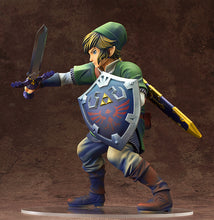 Load image into Gallery viewer, Good Smile Company The Legend of Zelda: Skyward Sword Link 1/7 scale figure
