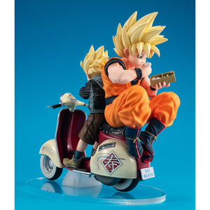 MegaHouse Desktop Real McCoy EX Dragon Ball Z Super Saiyan Son Goku & Son Gohan Motorbike non scale figure