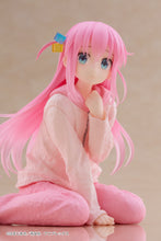 Load image into Gallery viewer, Taito BOCCHI THE ROCK! Desktop Cute Figure - Hitori Gotoh (Room Wear Ver.) prize figure
