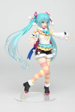 Load image into Gallery viewer, Taito Hatsune Miku Winter Image Ver. Prize Figure
