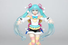 Load image into Gallery viewer, Taito Hatsune Miku Winter Image Ver. Prize Figure
