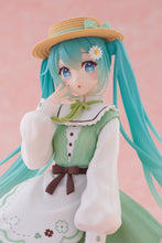 Load image into Gallery viewer, Taito Hatsune Miku Fashion Country ver. prize figure
