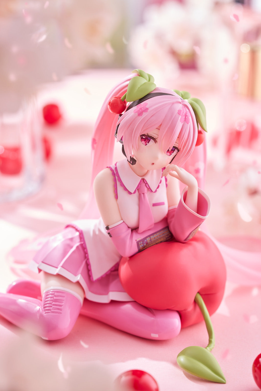 Taito Sakura Miku (Cherry Cushion Ver.) Desktop Cute Prize Figure