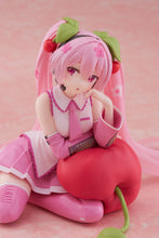 Load image into Gallery viewer, Taito Sakura Miku (Cherry Cushion Ver.) Desktop Cute Prize Figure
