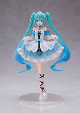 Load image into Gallery viewer, Taito Wonderland Vocaloid Hatsune Miku Cinderella prize figure
