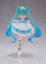 Load image into Gallery viewer, Taito Wonderland Vocaloid Hatsune Miku Cinderella prize figure
