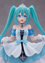 Load image into Gallery viewer, Taito Wonderland Vocaloid Hatsune Miku Cinderella prize figure
