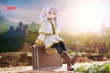Load image into Gallery viewer, Taito Frieren: Beyond Journey&#39;s End - Frieren (Trunk Case Ver.) Desktop Cute prize figure
