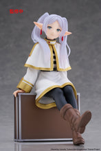 Load image into Gallery viewer, Taito Frieren: Beyond Journey&#39;s End - Frieren (Trunk Case Ver.) Desktop Cute prize figure
