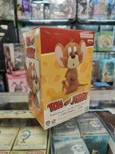 Load image into Gallery viewer, Tom And Jerry Collection I Love Cheese Jerry mini-figure
